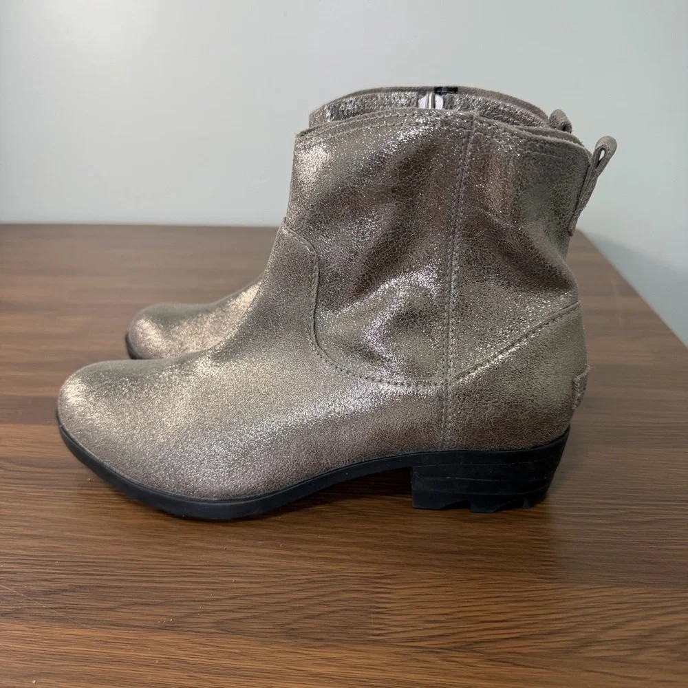 Sorel beautiful pewter